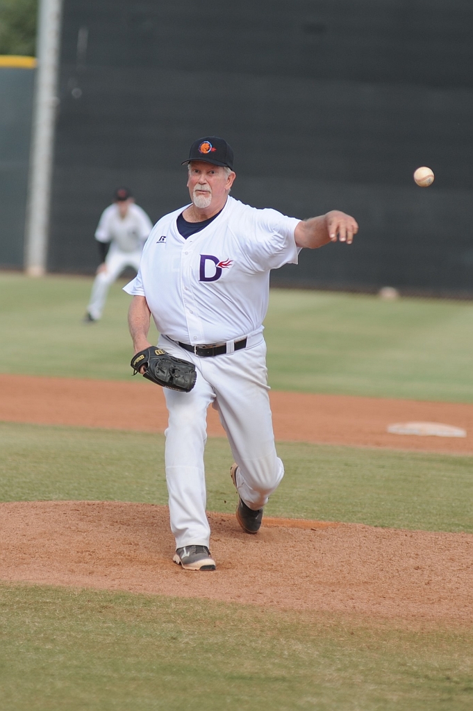 Dragons_2017-10-30 (486).jpg - (c)2010 DeVetter